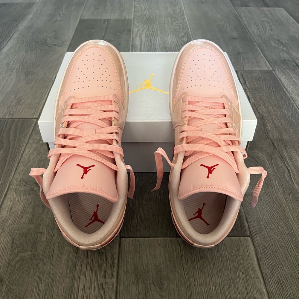 ♥️Nike Air Jordan 1 SE Valentine’s Day ♥️